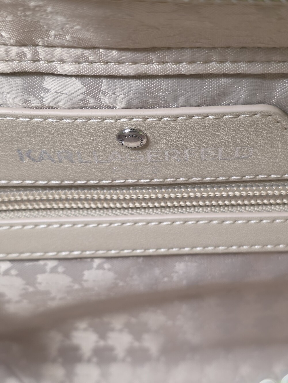 Karl Lagerfeld Satchel/Crossbody - Picture 9 of 11